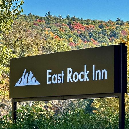 East Rock Inn Great Barrington Extérieur photo
